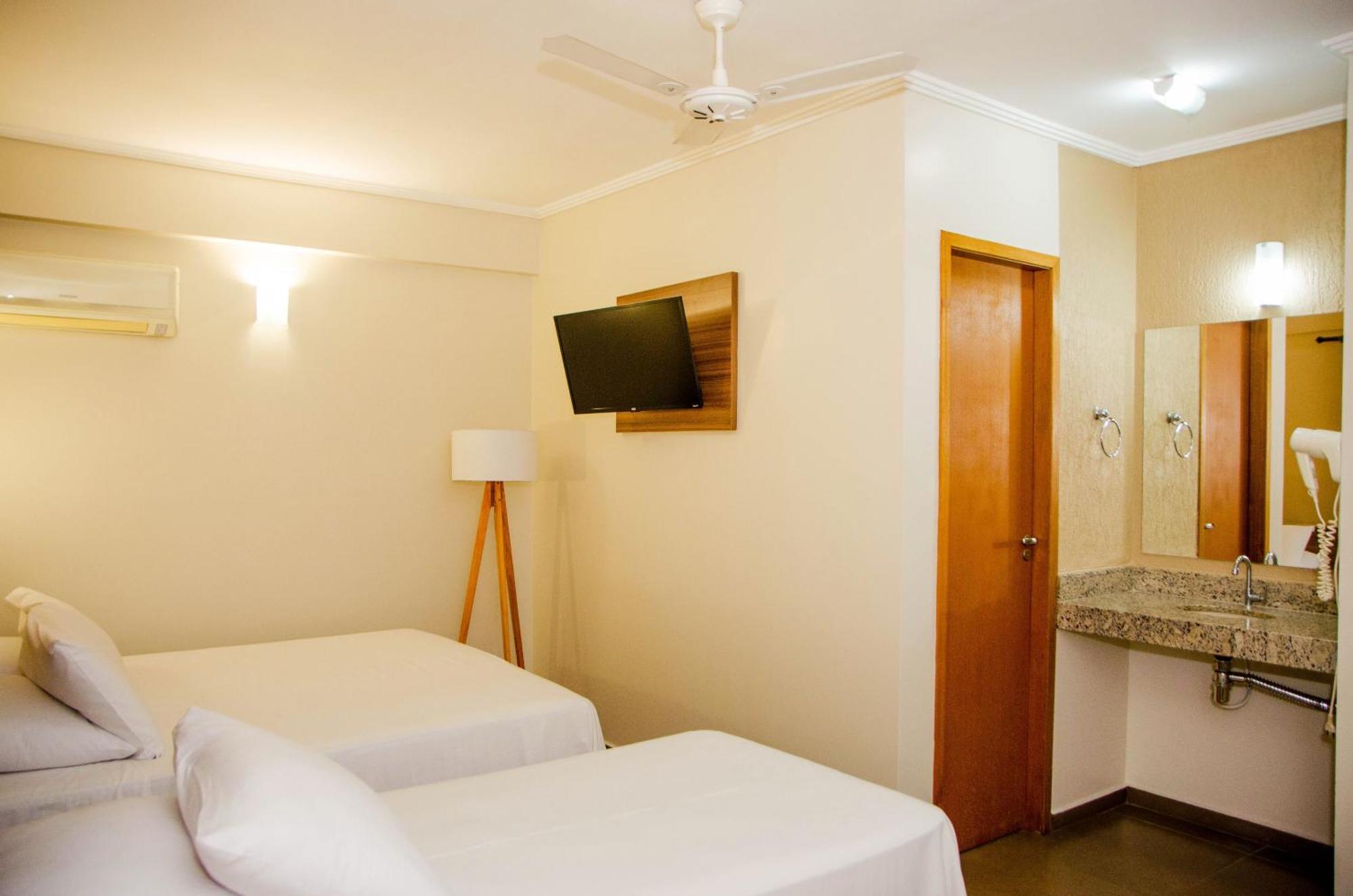 Hotel Ze Maria Pouso Alegre Exterior photo